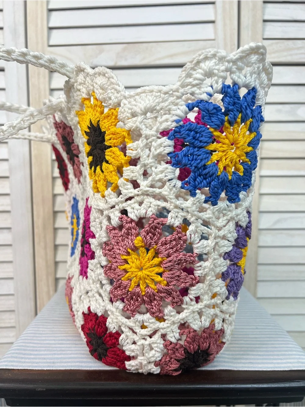 N/A crochet tote